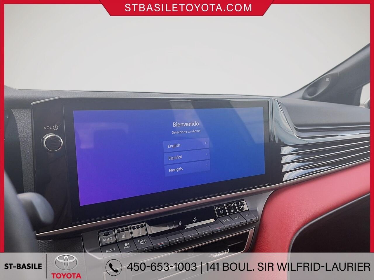 TOYOTA Camry Hybride 2025 Gris Saint-Basile-le-Grand - photo #16