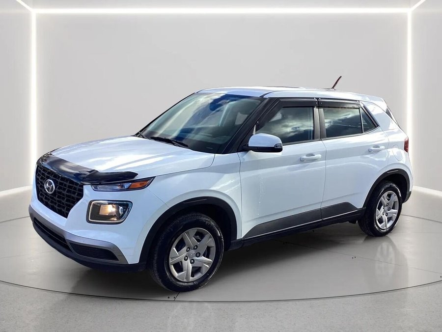 2025 Hyundai Venue Essential IVT White