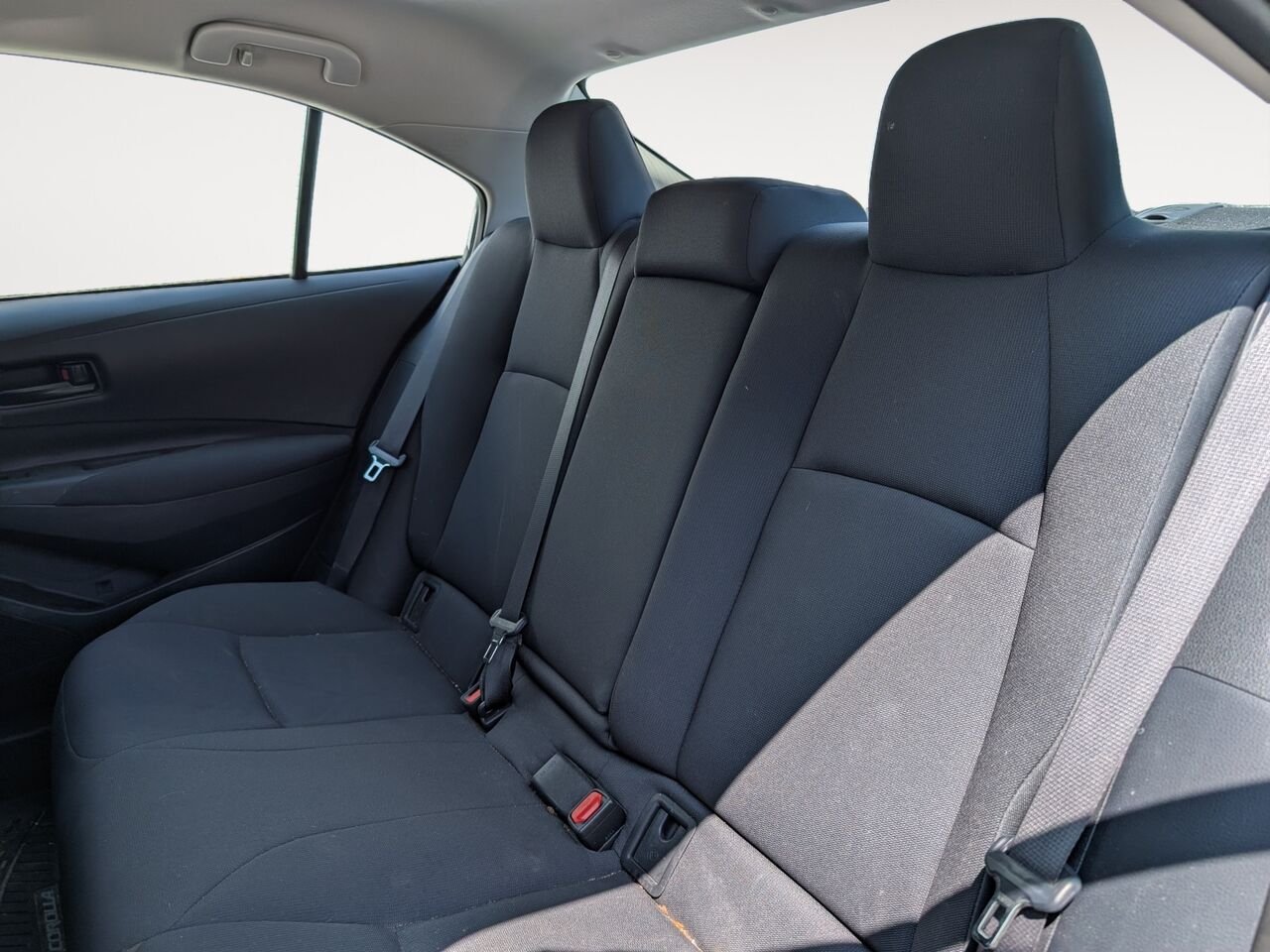Toyota Corolla LE/SIÈGES CHAUFFANT/CAMÉRA DE RECUL/BLUETOOTH/AC 2023 Bleu Sherbrooke - photo #8