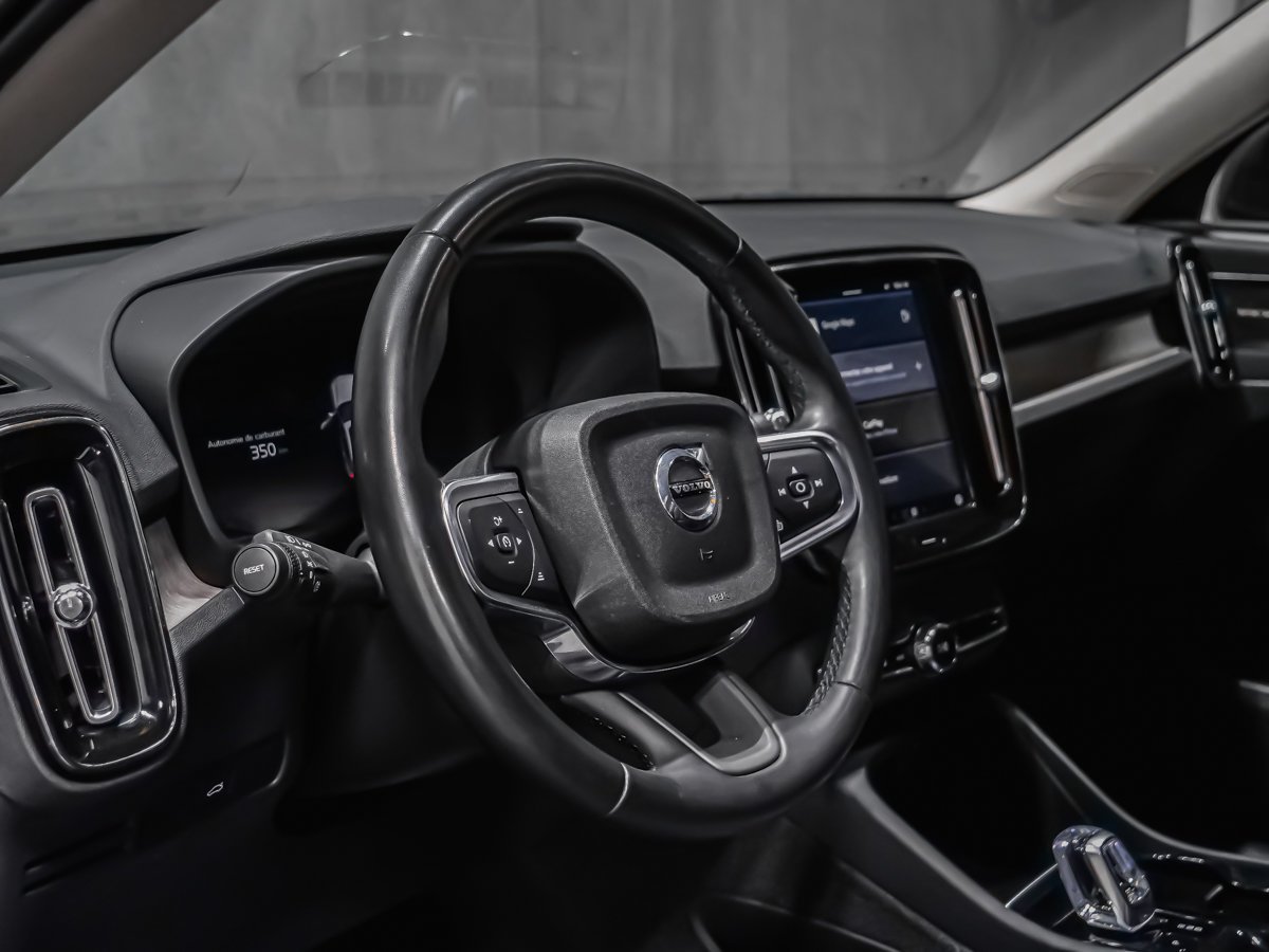 Volvo XC40 B5 PLUS BRIGHT 2023 Noir Montréal - photo #7
