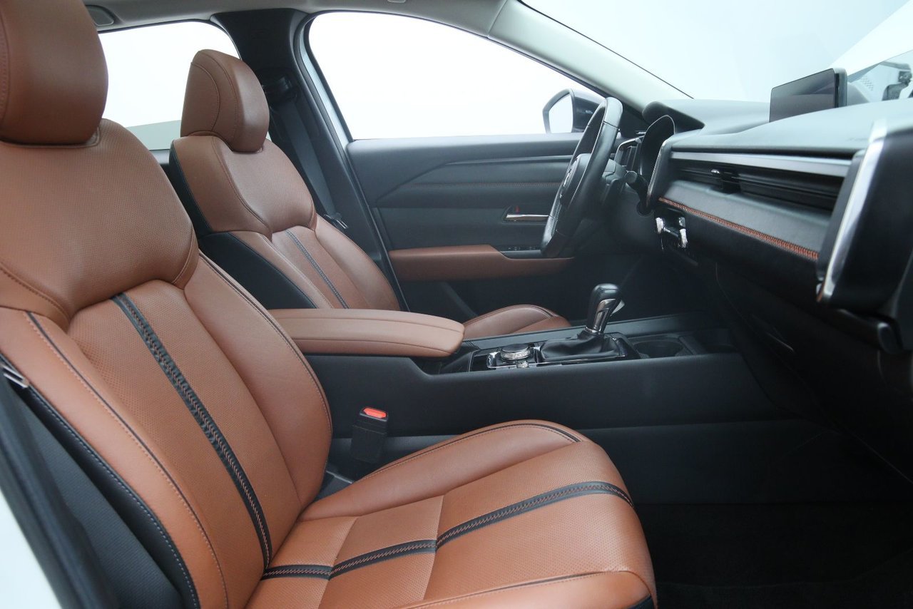 2023 Mazda CX-50 White Baie-Comeau - photo #15