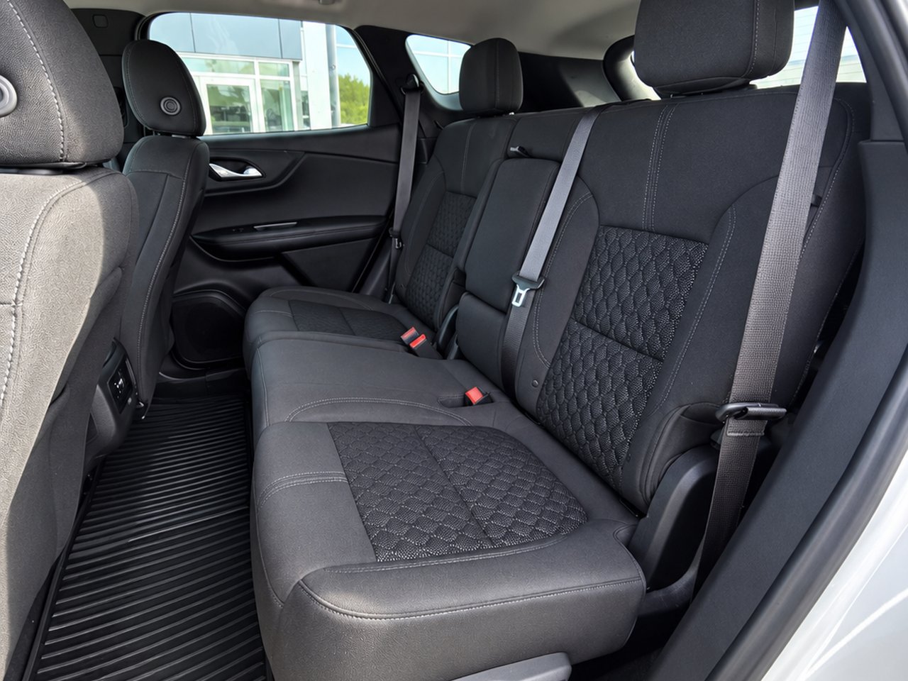 2022 Chevrolet Blazer AWD Silver Granby - photo #13