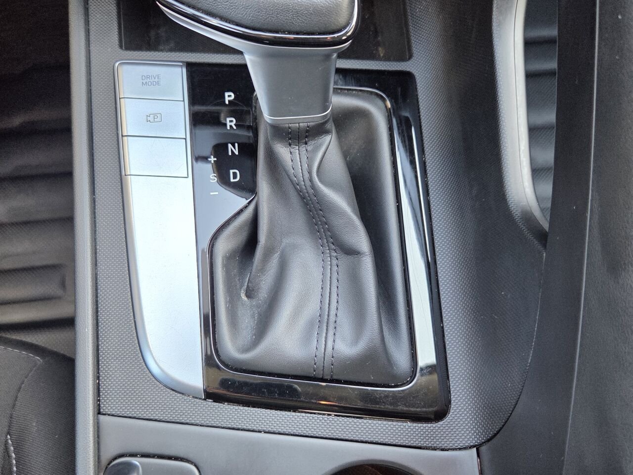 Hyundai Elantra 2024 Blanc Mont-Laurier - photo #14