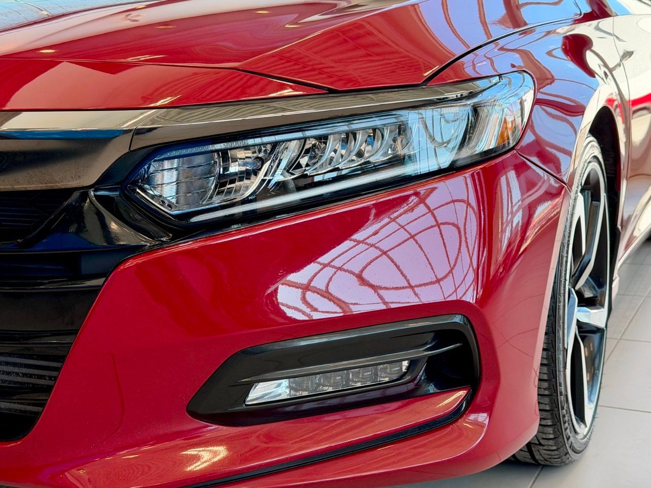 2019 Honda Accord Sedan Red Notre-Dame-des-Prairies - photo #3