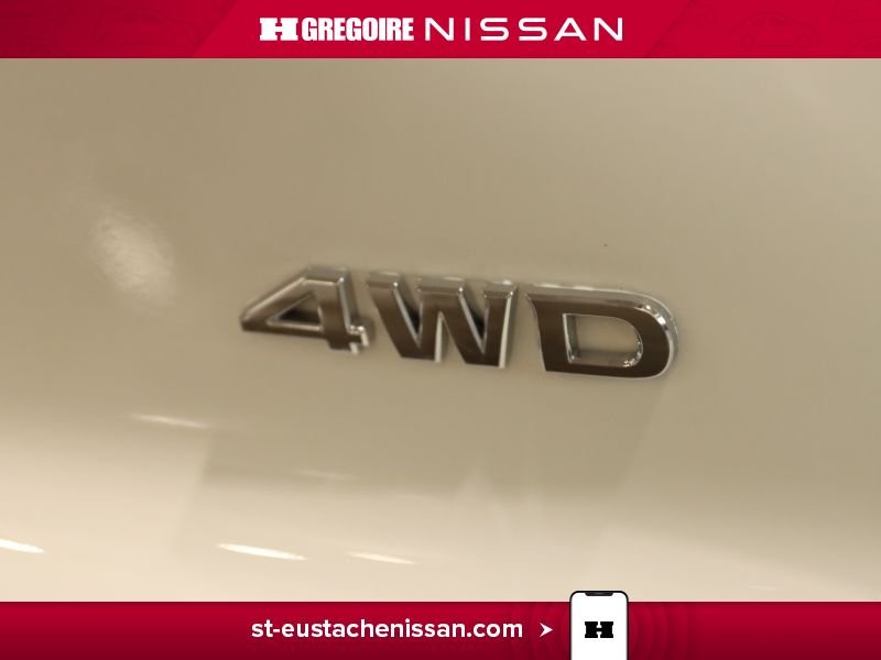 2022 Nissan Pathfinder White Laval - photo #14
