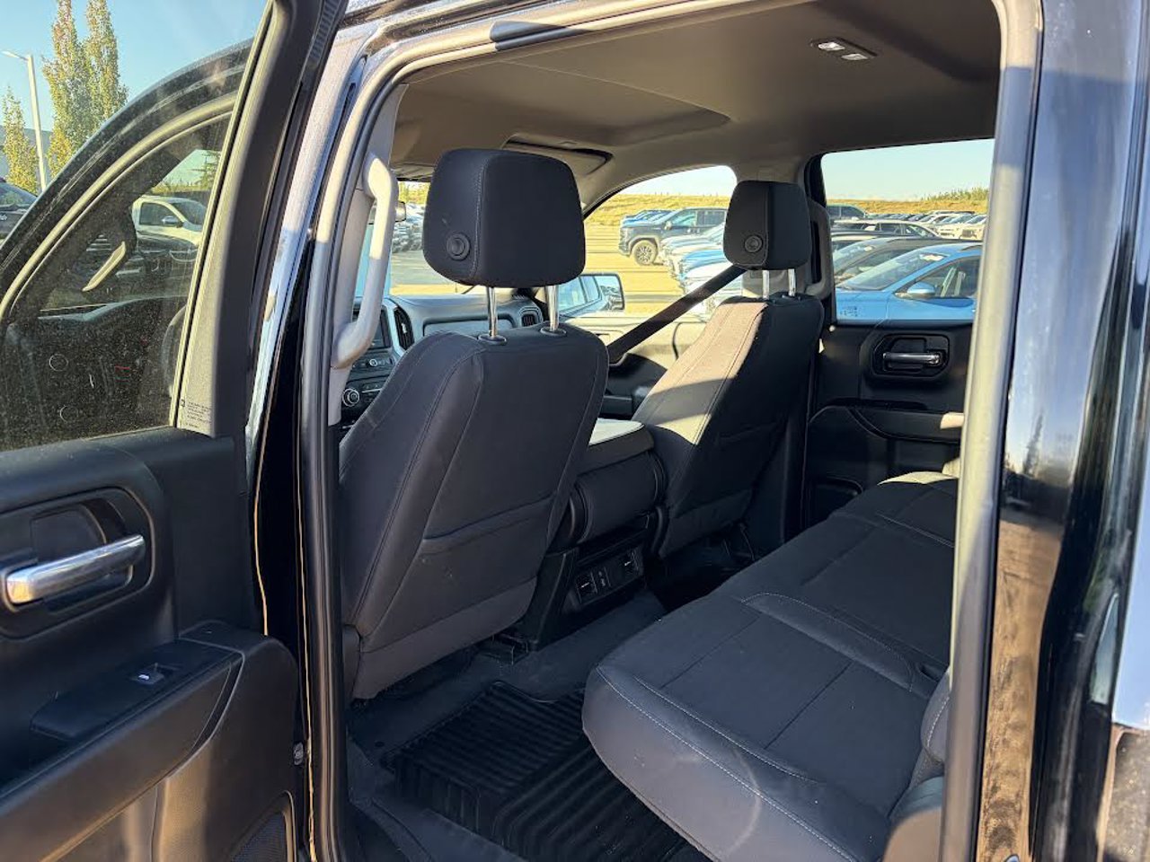 2024 Chevrolet Silverado 1500 4WD Crew Cab 147 Custom Black Sherwood Park - photo #5