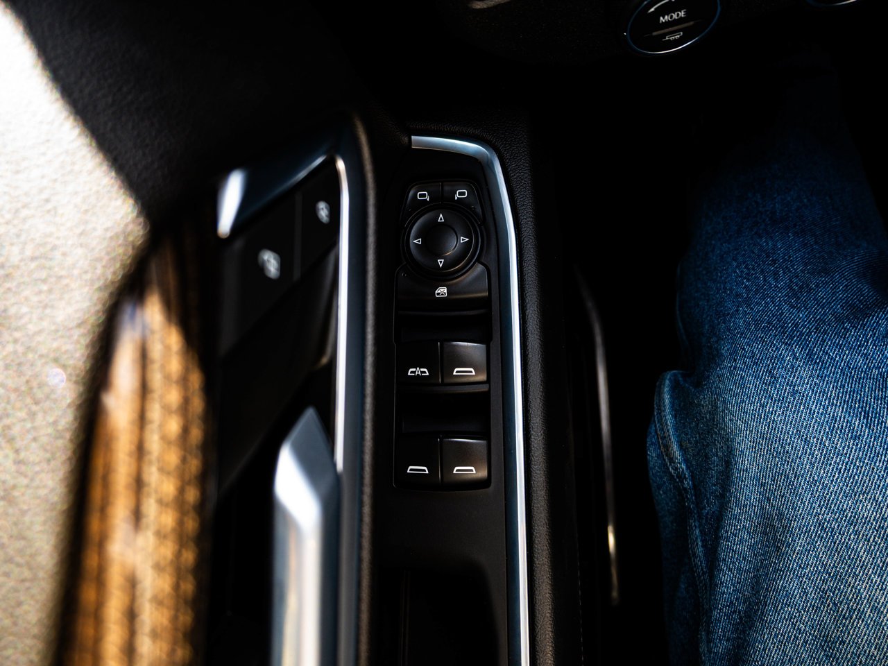 2022 Chevrolet Silverado 1500 4WD Crew Cab 147 RST Blue Sherwood Park - photo #17