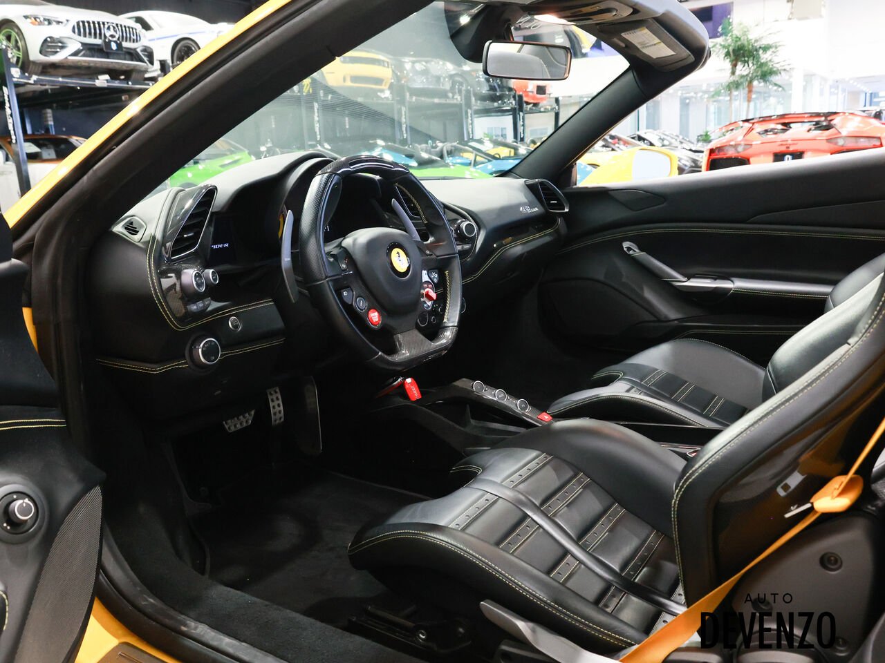 Ferrari 488 2017 Jaune Saint-Eustache - photo #14