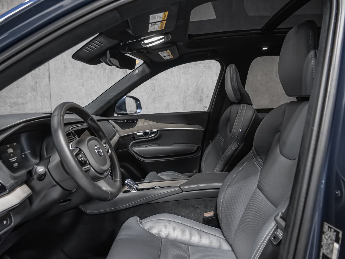 2024 Volvo XC90 Recharge T8 ULTIMATE BRIGHT LOUNGE HARMAN KARDON 7 PLACES Blue Montreal - photo #10