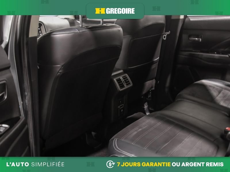 2019 Mitsubishi Outlander Plug-In Hybrid Silver Saint-Eustache - photo #24