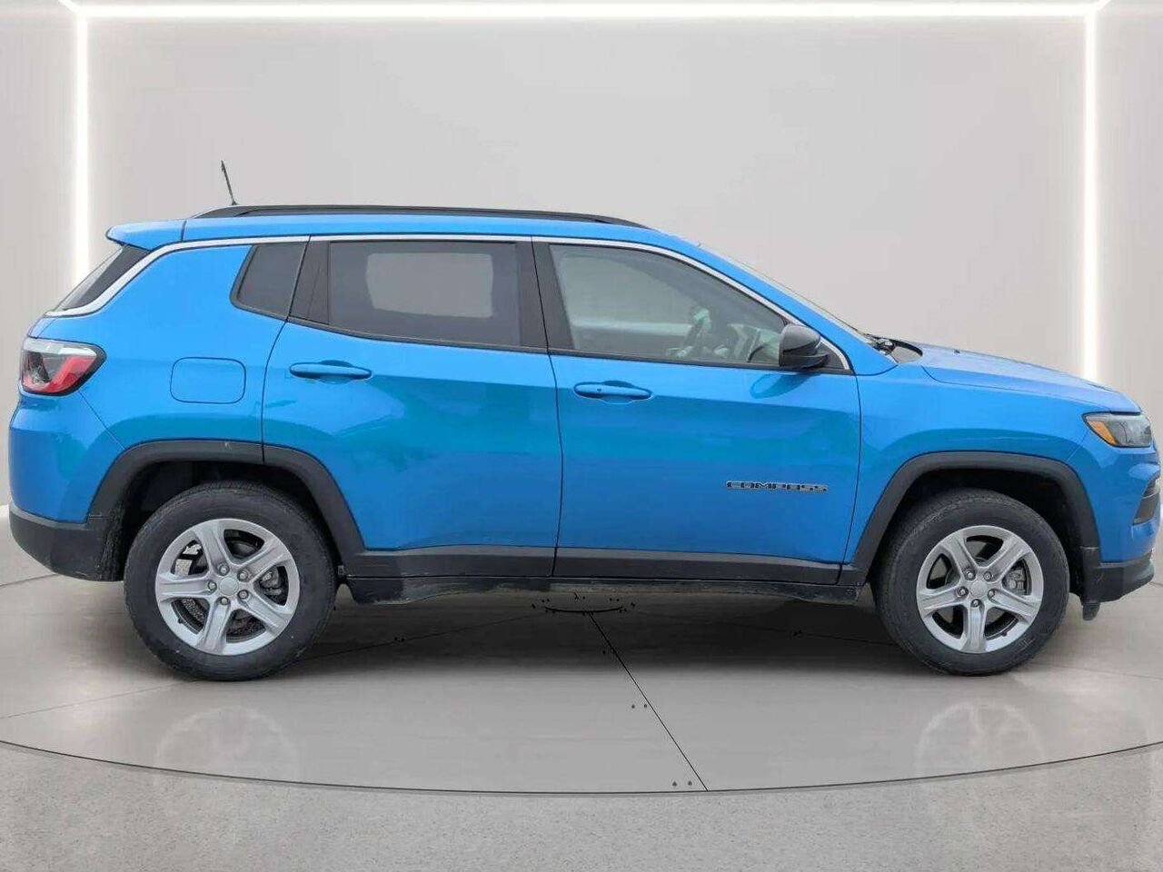Jeep Compass 2023 Bleu Gatineau - photo #5