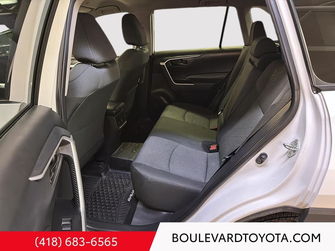 Toyota RAV4 531716-114 | LE 2024 Blanc Québec - photo #34