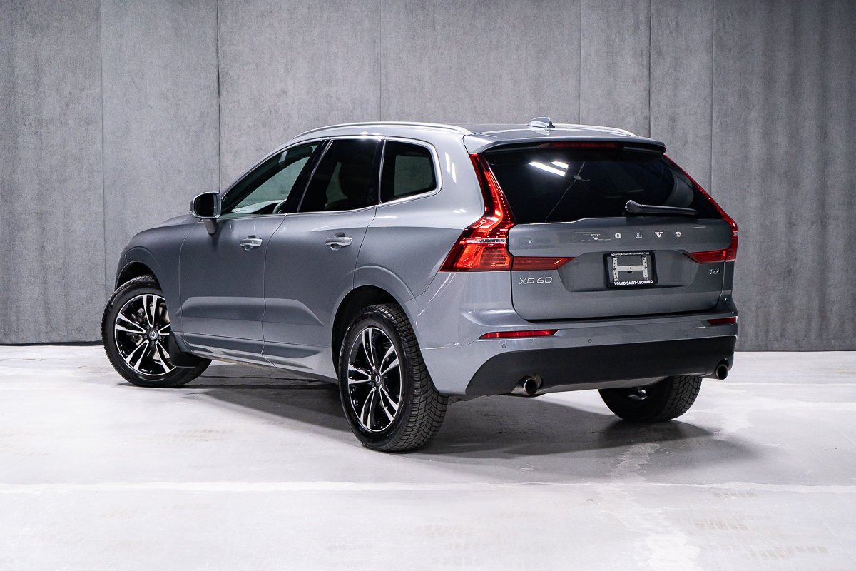 2020 Volvo XC60 T6 MOMENTUM PLUS Grey Montreal - photo #1