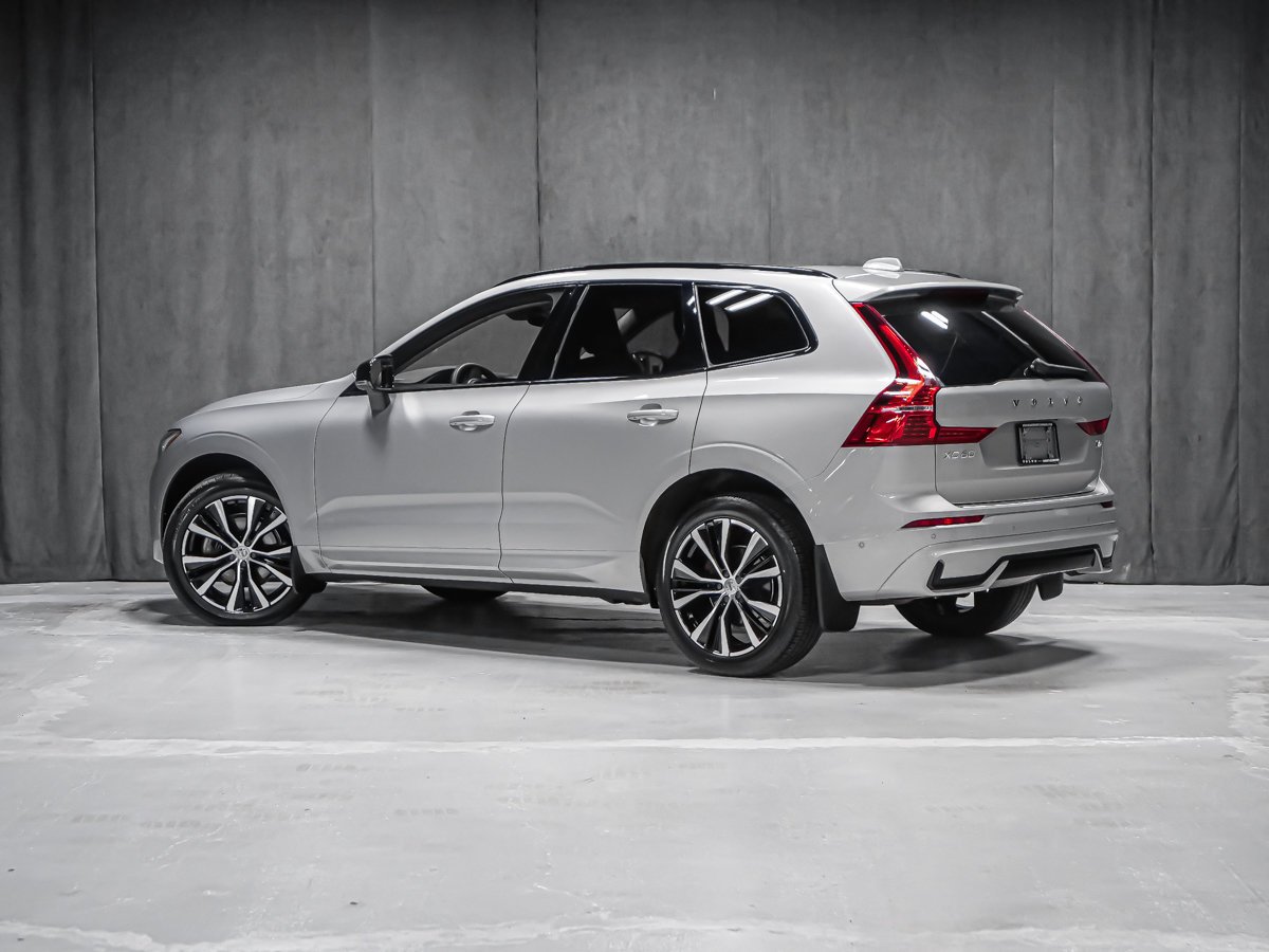 Volvo XC60 B5 PLUS DARK CLIMATE 2024 Argent Montréal - photo #3