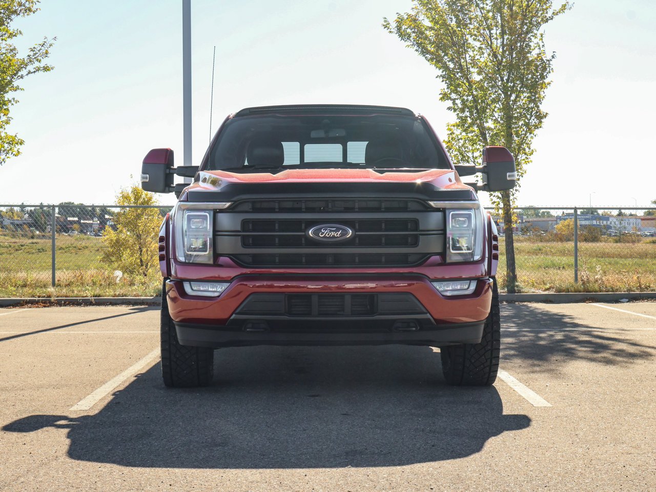 2021 Ford F-150 LARIAT 4WD SuperCrew 6.5' Box Red Sherwood Park - photo #2