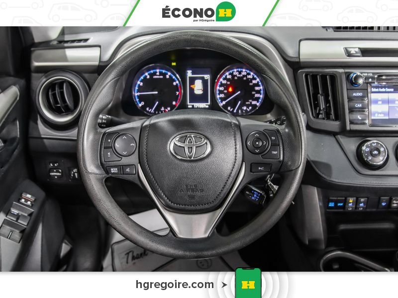 2018 Toyota Rav 4 Silver Laval - photo #18