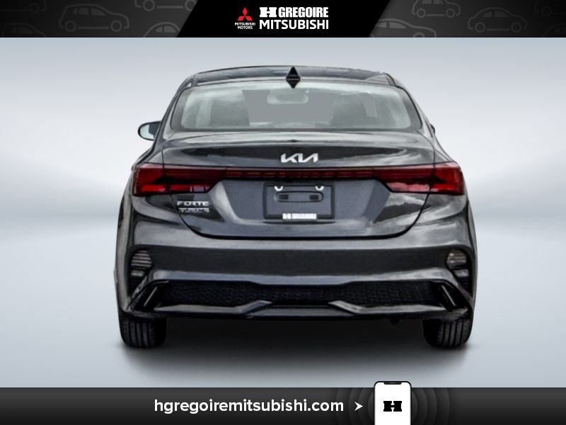 2024 Kia Forte Grey Laval - photo #7