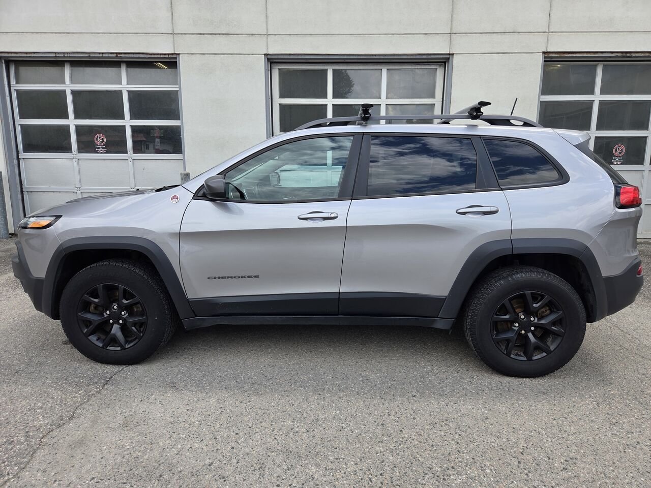 2018 JEEP CHEROKEE TRAILHAWK Silver Mont-Laurier - photo #8