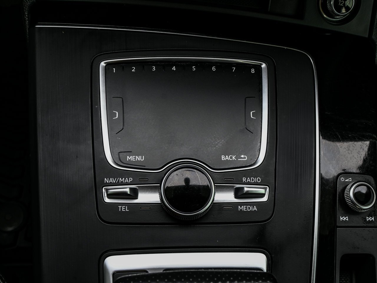 2019 Audi Q5 Progressiv 45 TFSI quattro Black Sherwood Park - photo #29
