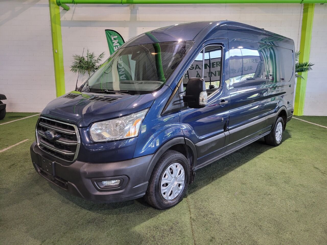 Ford Transit fourgon utilitaire 2020 Bleu Longueuil, - photo #1