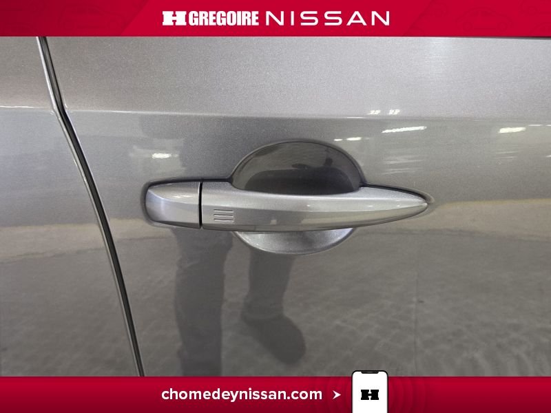 2023 Nissan Ariya Grey Laval - photo #12