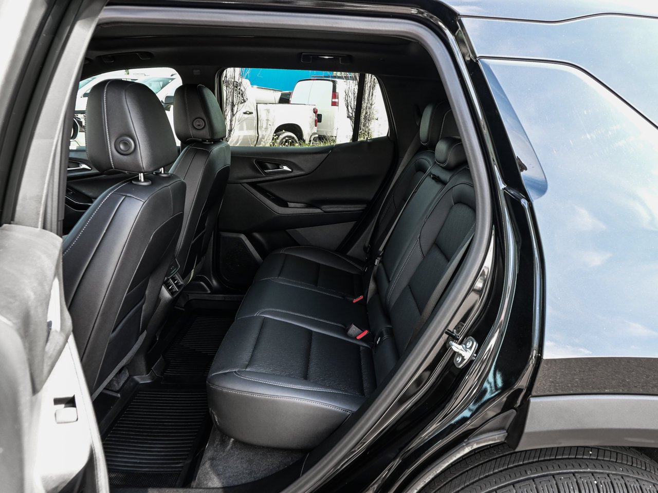 2025 Chevrolet Equinox AWD 4dr LT w/2LT Black Sherwood Park - photo #31