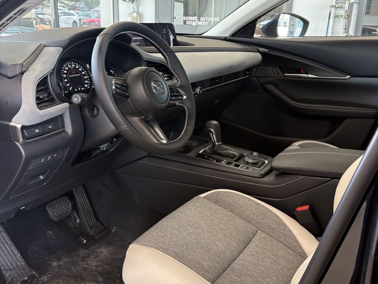 2026 MAZDA CX-30 GS KURO Jet Black Mica Châteauguay - photo #7