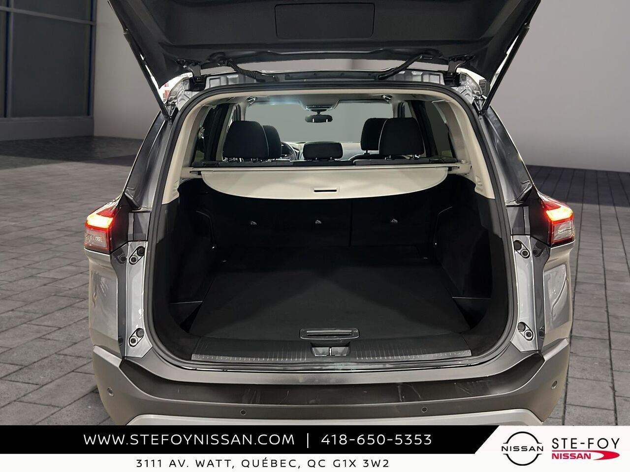 2023 Nissan Rogue Grey Ste-Foy - photo #5