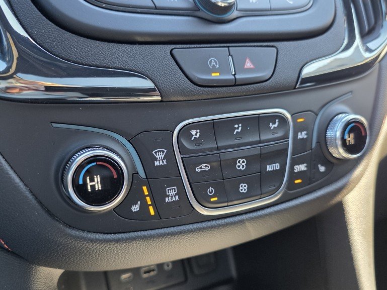 2024 Chevrolet Equinox RS AWD Blue Mont-Laurier - photo #32