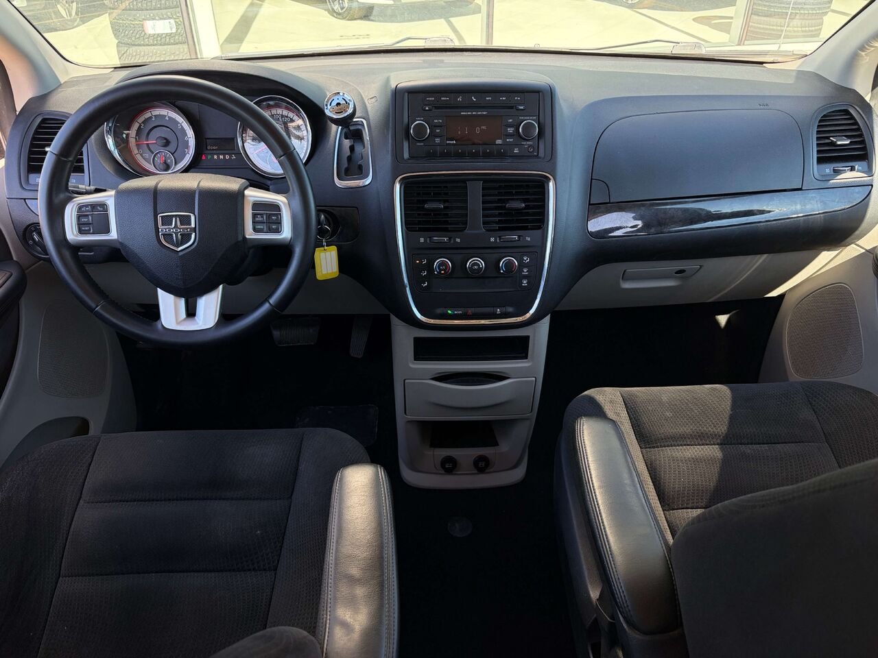 Dodge Grand Caravan 2016 Blanc Gatineau - photo #15