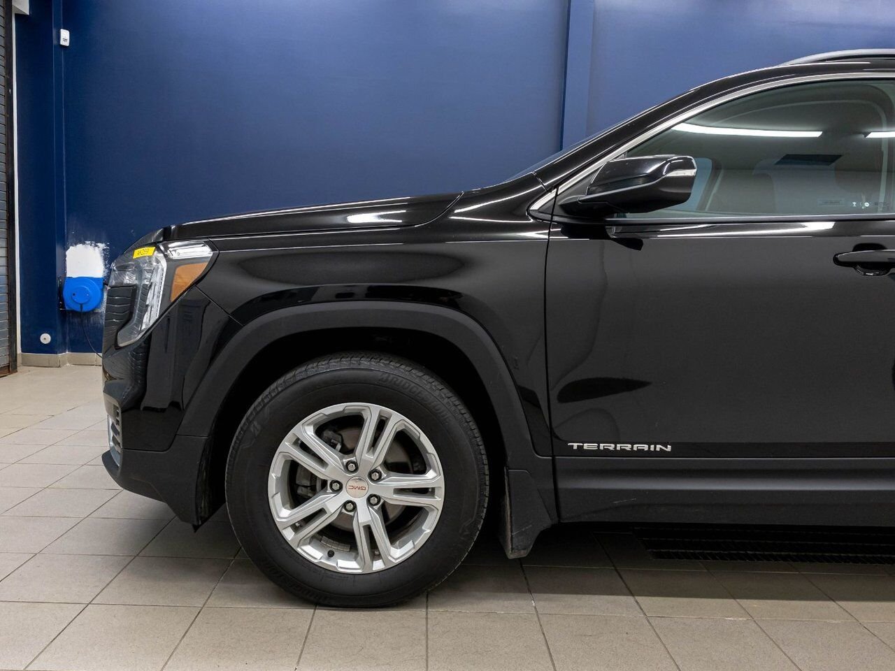 GMC Terrain SLE AWD *SIÈGES CHAUF* HAYON ELEC CARPLAY REG ADAP 2024 Noir Saint-Jérôme - photo #32