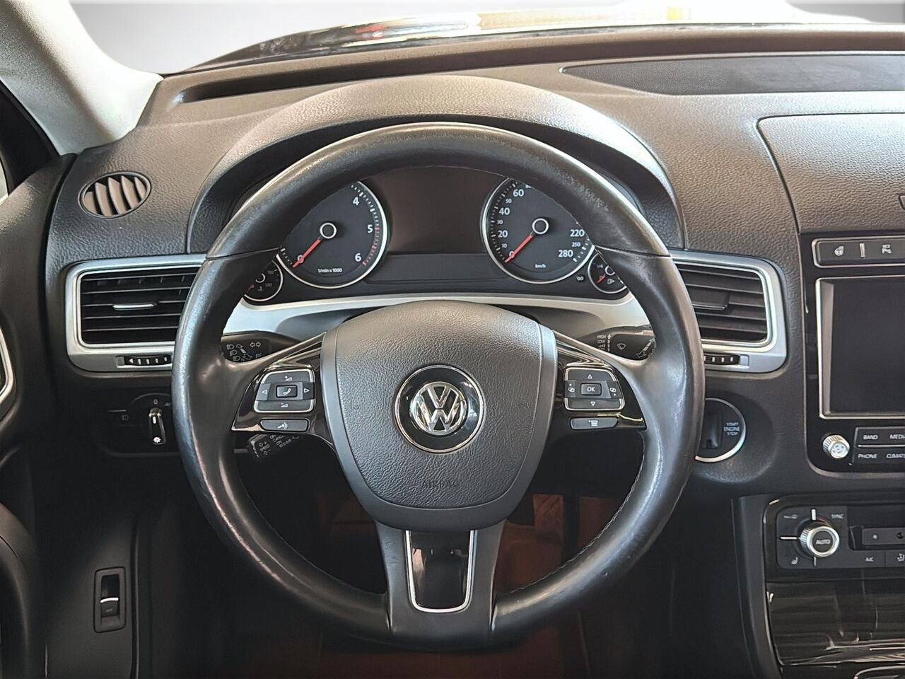 2015 VOLKSWAGEN TOUAREG HIGHLINE Black Saint-Hyacinthe - photo #11