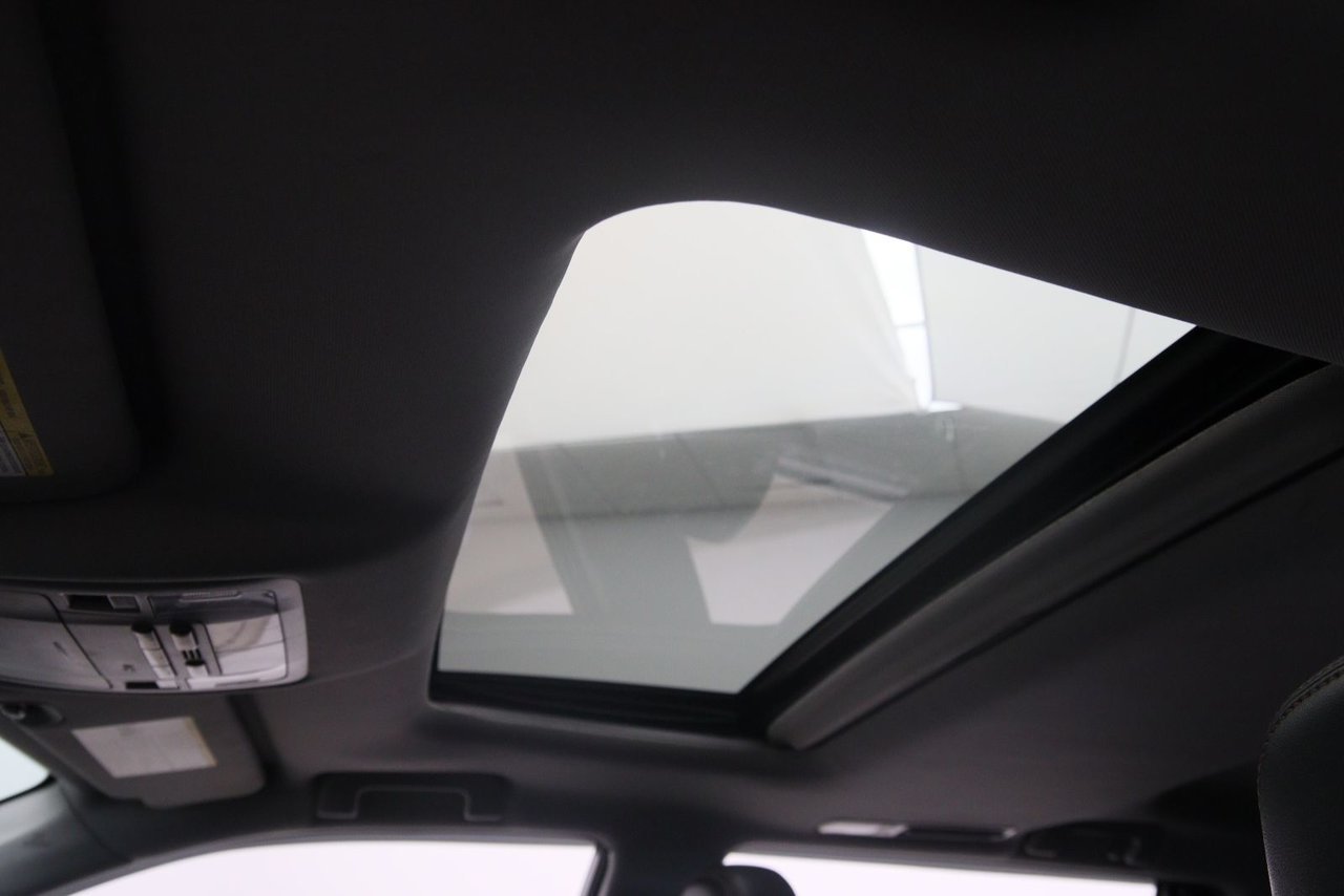 Toyota Highlander XLE 2017 Noir Baie-Comeau - photo #7