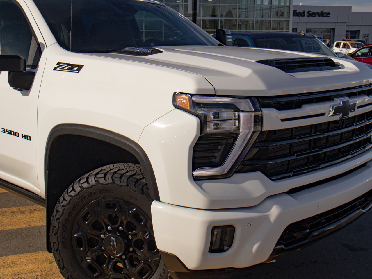2024 Chevrolet Silverado 3500HD 4WD Crew Cab 159 LTZ White Sherwood Park - photo #15