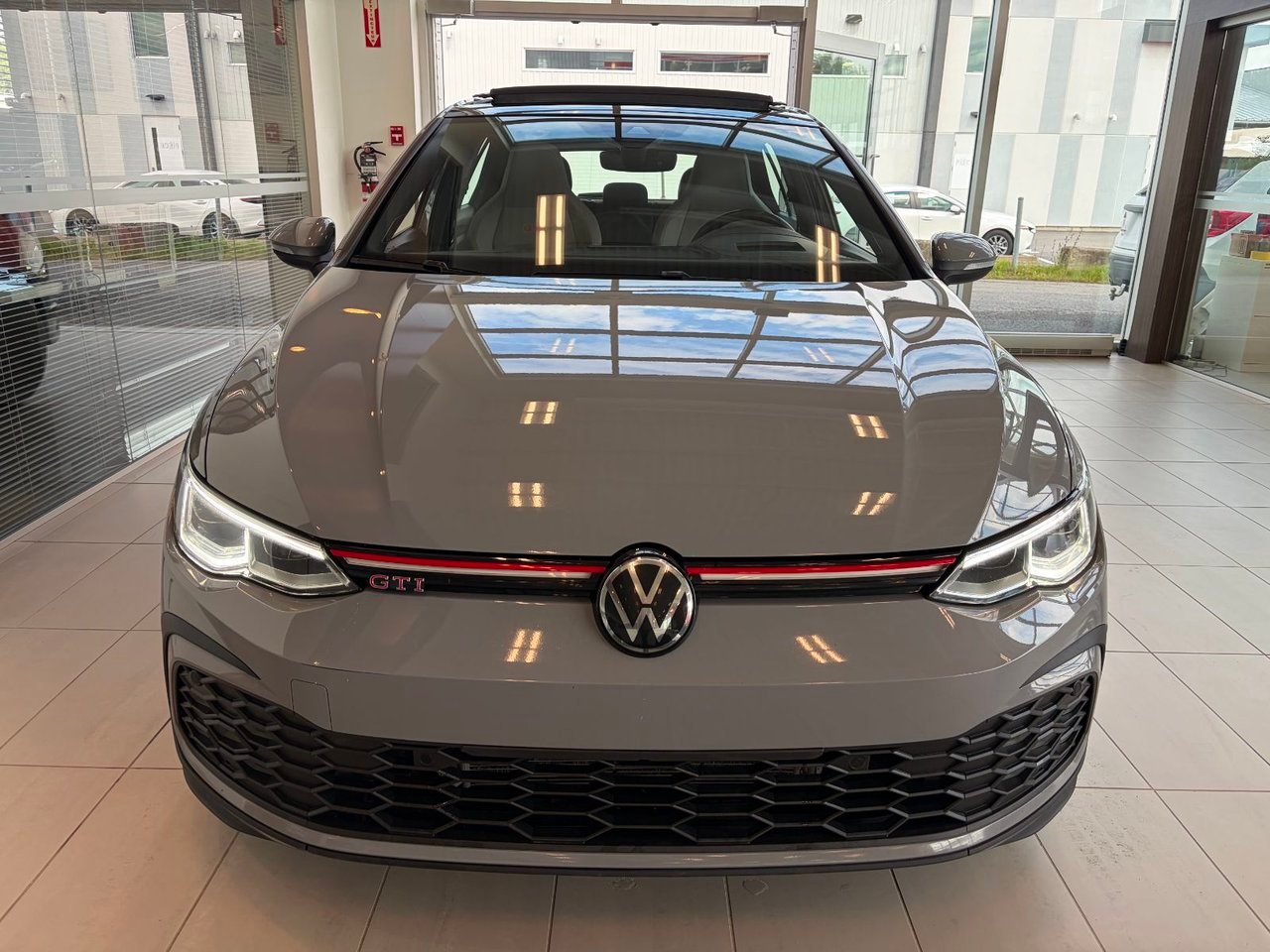 2024 Volkswagen Golf GTI Silver Notre-Dame-des-Prairies - photo #1