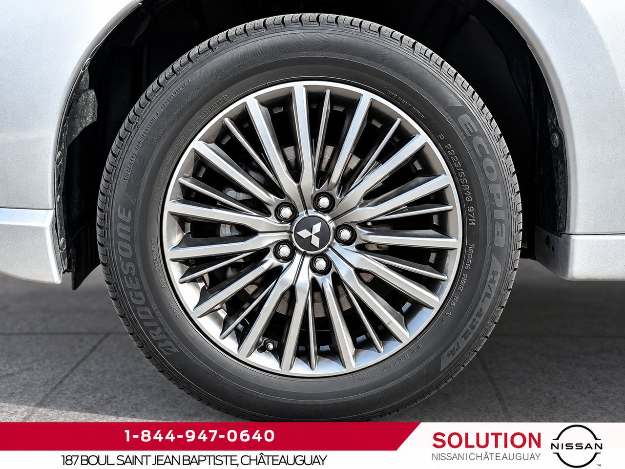 2022 Mitsubishi Outlander Plug-In Hybrid BLACK EDITION S-AWC Silver Châteauguay - photo #9