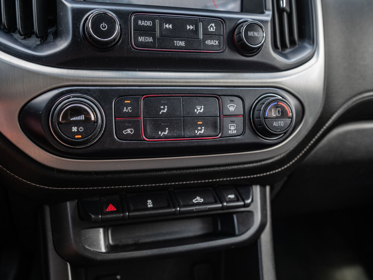 2016 GMC Canyon Red Sainte-Julienne - photo #17