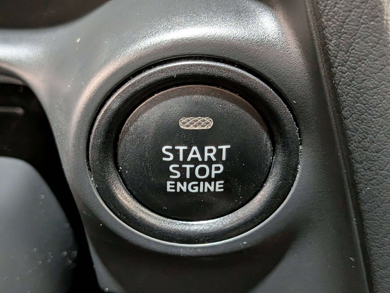 2016 Toyota Yaris 4dr Sdn Auto Premium Silver Val-David - photo #16