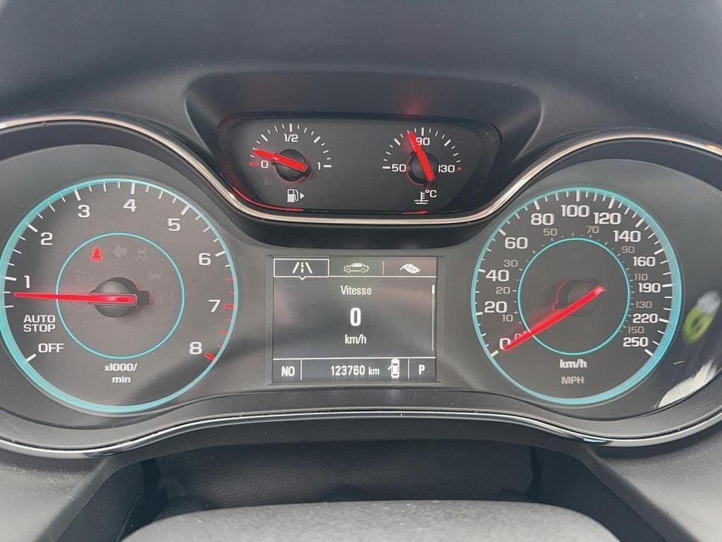 Chevrolet Cruze LT 2018 Gris Baie-Comeau - photo #12