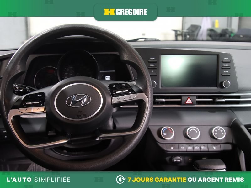 2022 Hyundai Elantra Black Laval - photo #13