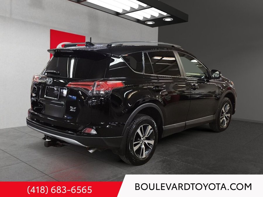 Toyota RAV4 XLE, AWD 2017 Noir