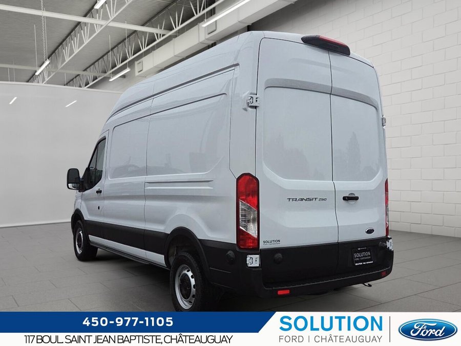 2025 Ford Transit fourgon utilitaire HR 148WB T-250 PA toit surélevé 148 po PNBV de 9 070 lb White