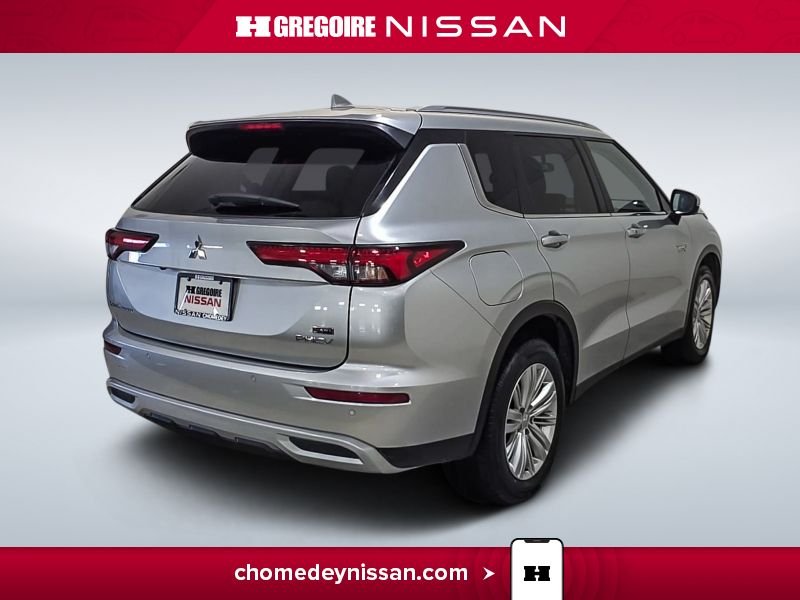 2024 Mitsubishi Outlander White Blainville - photo #8