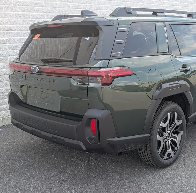 SUBARU Outback PREMIER XT 2026 Émeraude foncé nacré