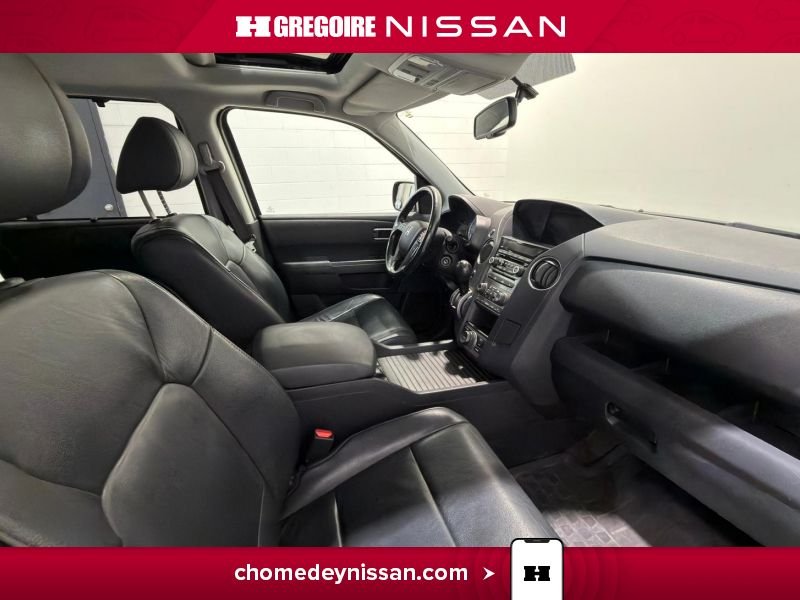 Honda Pilot CA7321 | Touring * AWD * Cuir * Toit * Caméra * 2015 Noir Laval - photo #24