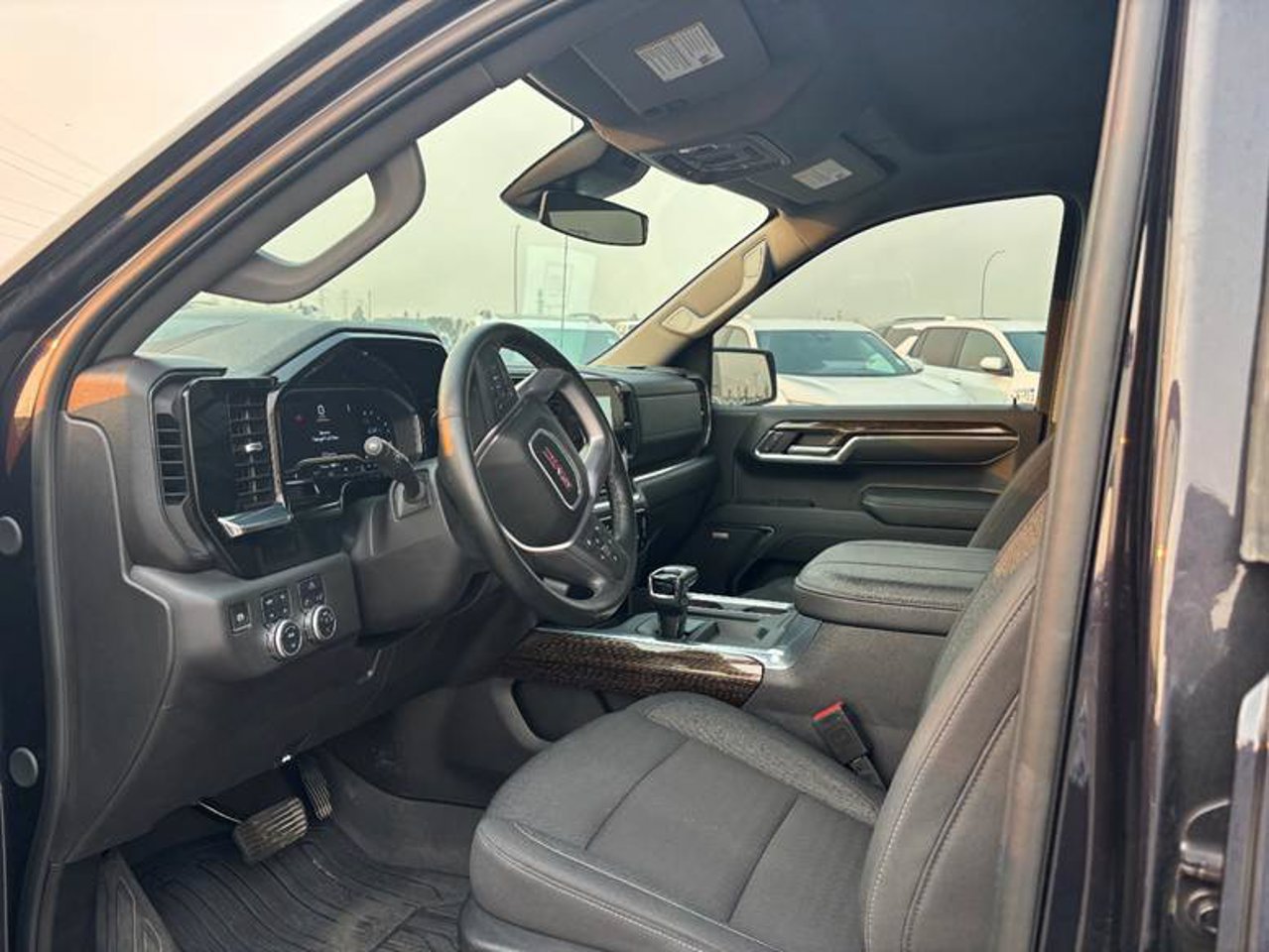 2024 GMC Sierra 1500 4WD Crew Cab 147 Elevation Black Sherwood Park - photo #5