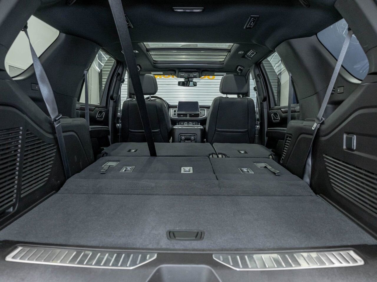 2021 Chevrolet Tahoe Z71 AWD *TOIT CUIR SIÈGES CHAUF BOSE GR REMORQ MAX Black Saint-Jérôme - photo #31