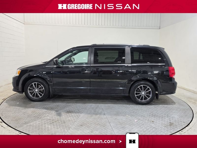 2017 Dodge GR Caravan Black Saint-Eustache - photo #4