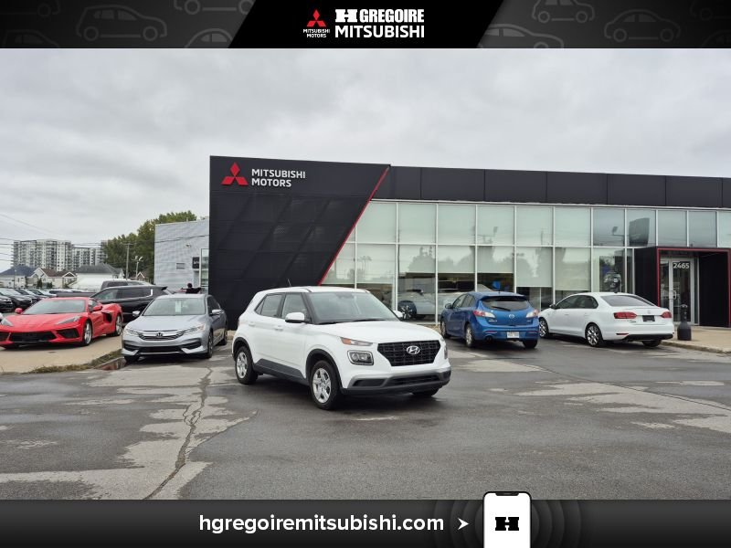 2025 Hyundai Venue White Blainville - photo #0