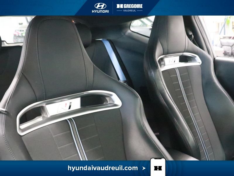 2022 Hyundai Veloster Grey Blainville - photo #30
